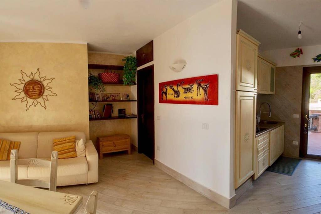 Appartamento Due Passi Dal Mare - La Marmorata Santa Teresa Gallura Exterior foto